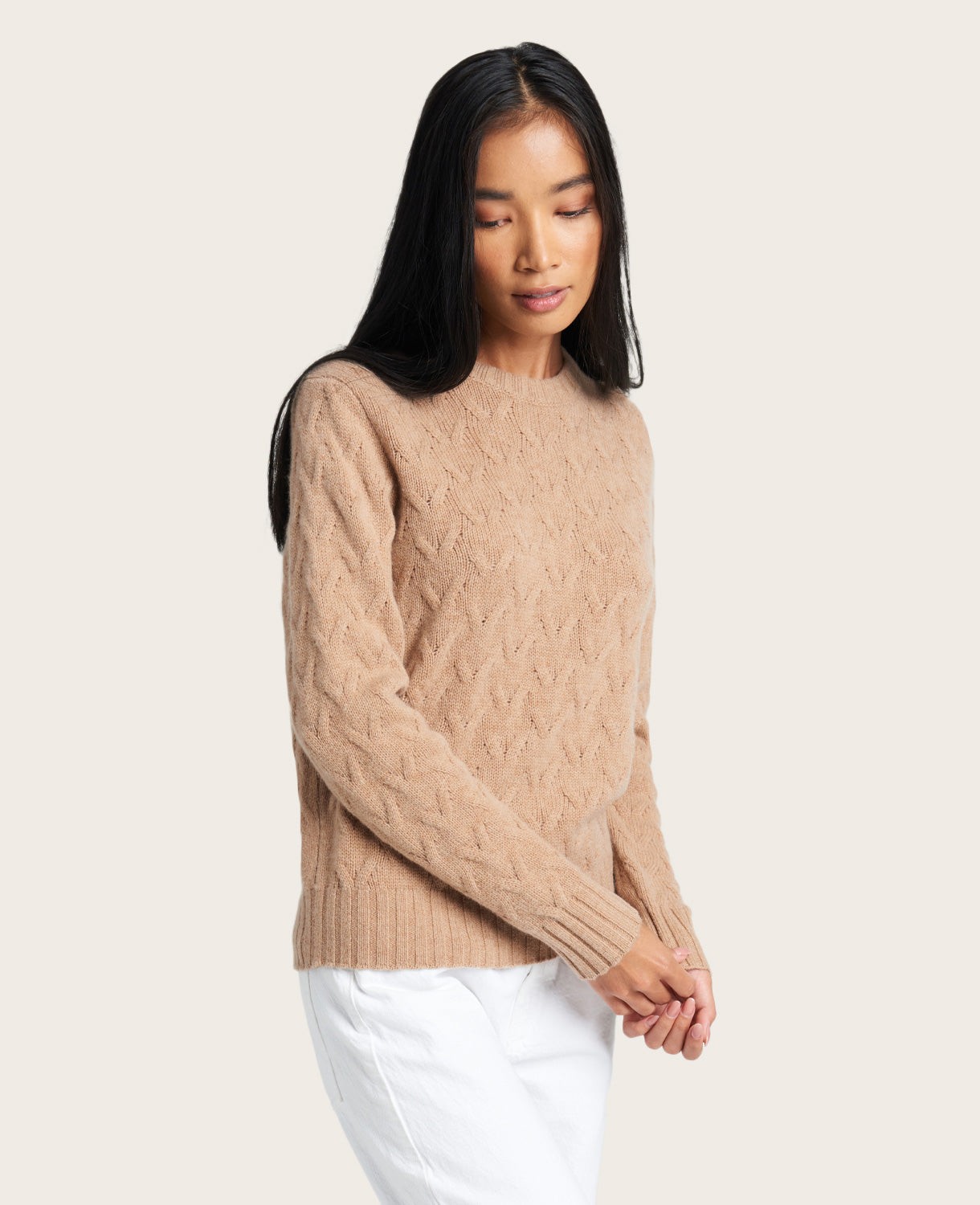 Cable-knit sweater with contrasting trim