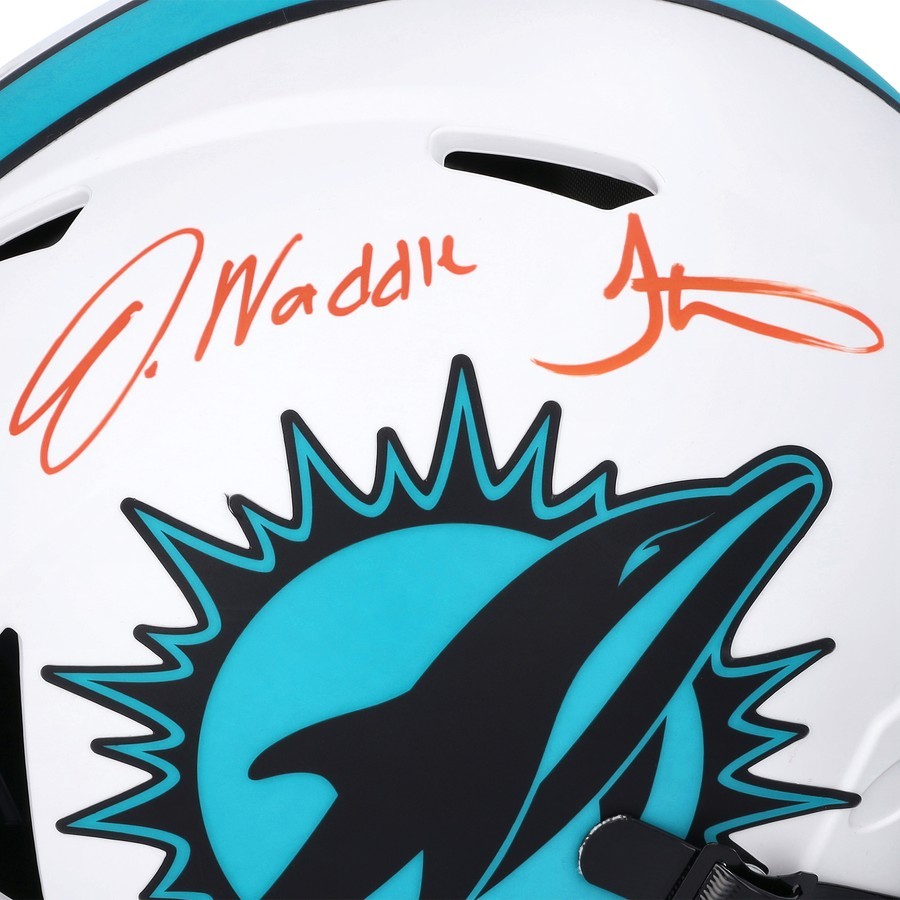 Jaylen Waddle Signed Miami Dolphins Salute to Service Speed Mini  Helmet-Fanatics