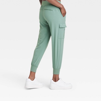 Mejores ofertas e historial de precios de Women's Stretch Woven Tapered Cargo  Pants - All in Motion™ en