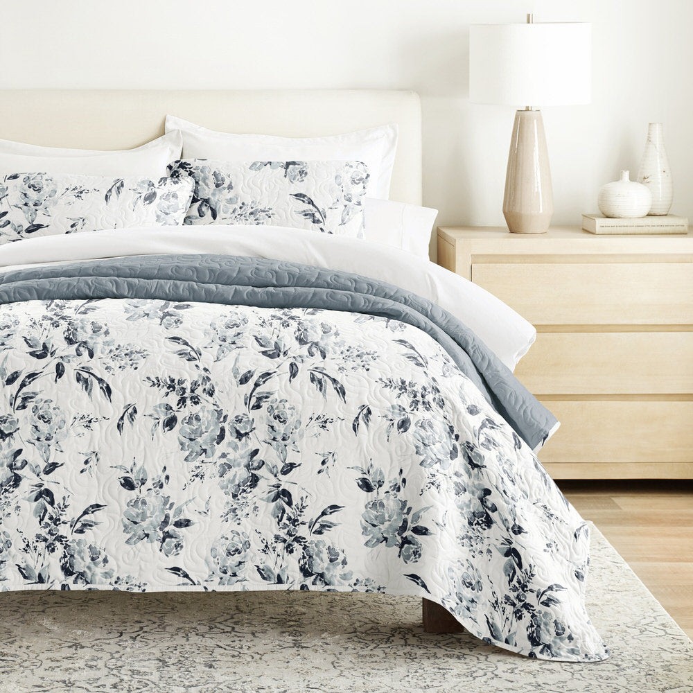 Linens & Hutch Quilted Coverlet - Thumbnail 3