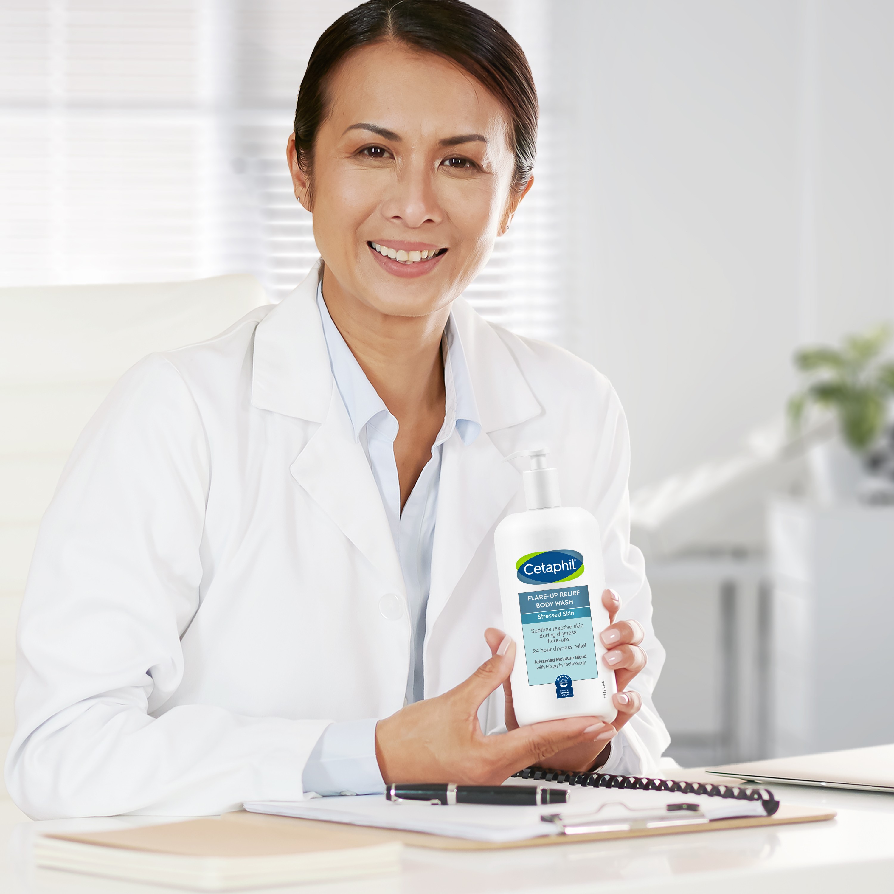 Cetaphil FlareUp Relief Body Wash with Colloidal Oatmeal For Dry