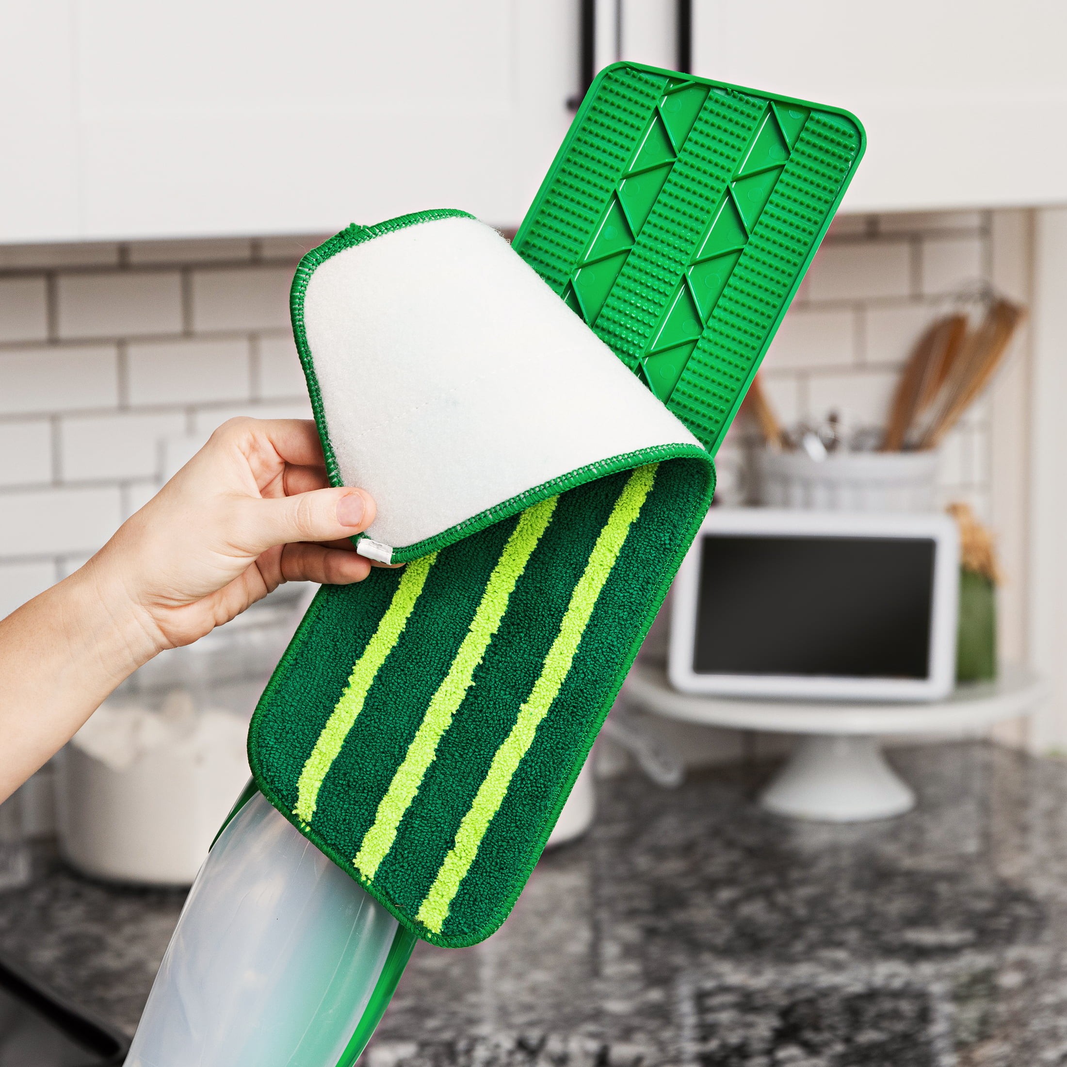 Libman Freedom Spray Mop Microfiber Pad Removable 24oz Blow Molded