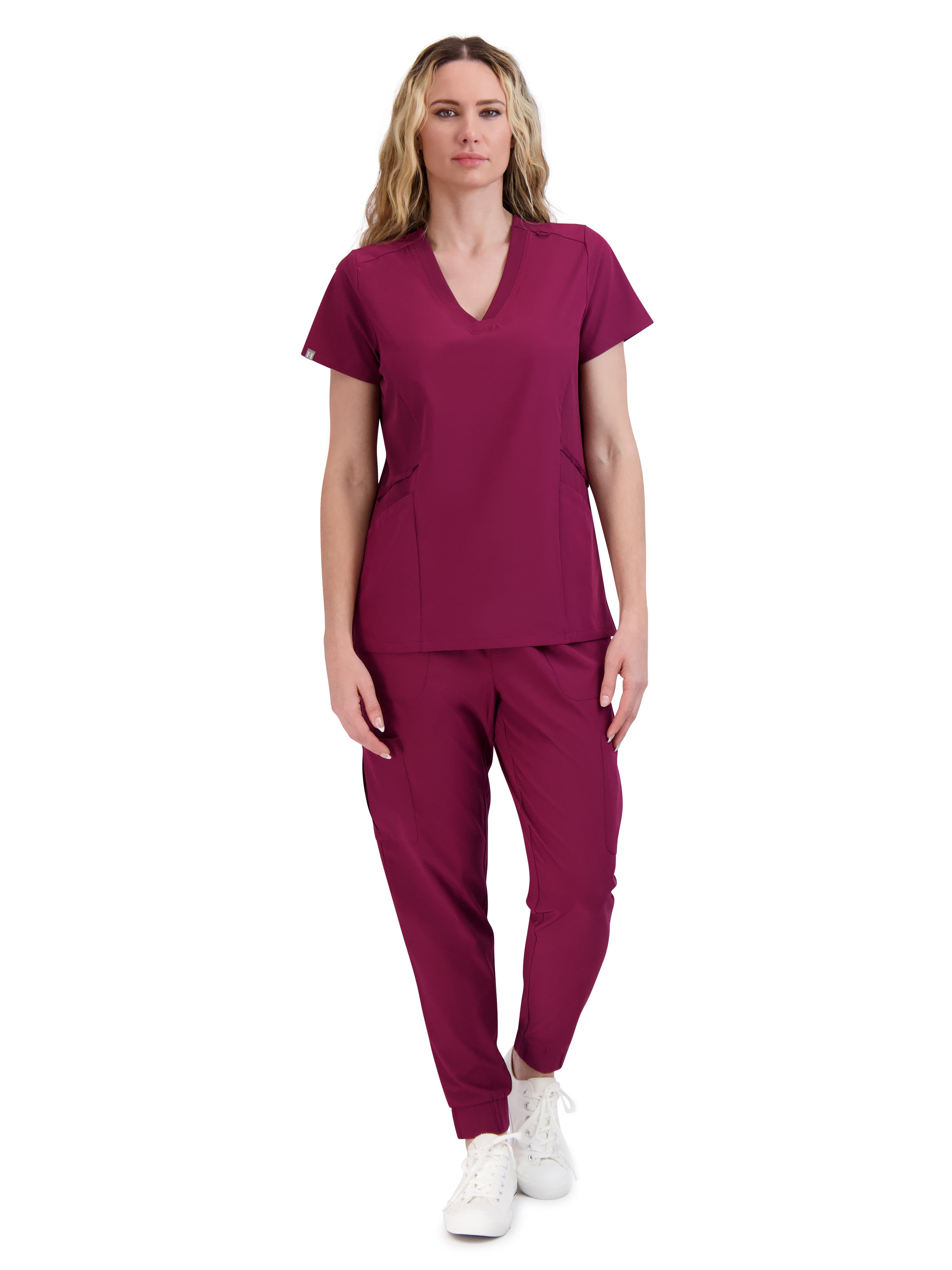 Mejores ofertas e historial de precios de Hanes ComfortFit Stretch Women's  Scrub V-neck and Jogger Set en