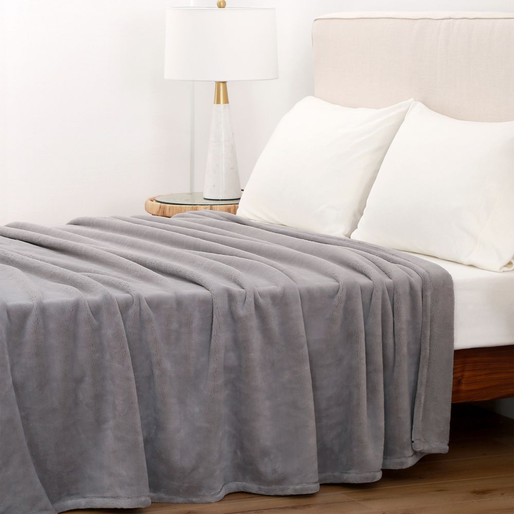 Nestwell™ Supreme Softness Plush Blanket Bed Bath & Beyond Best Deals and Price History at
