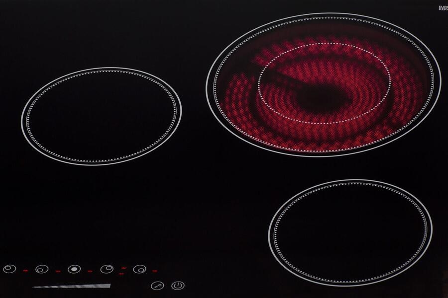 CR5B36T9B 36"" Radiant Electric Cooktop with 5 Elements EuroKera Glass Surface Digital Touch