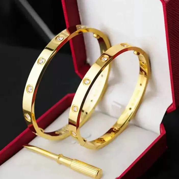 Bracelets for Women - Luxury Gold, Silver Bangles & Cuffs