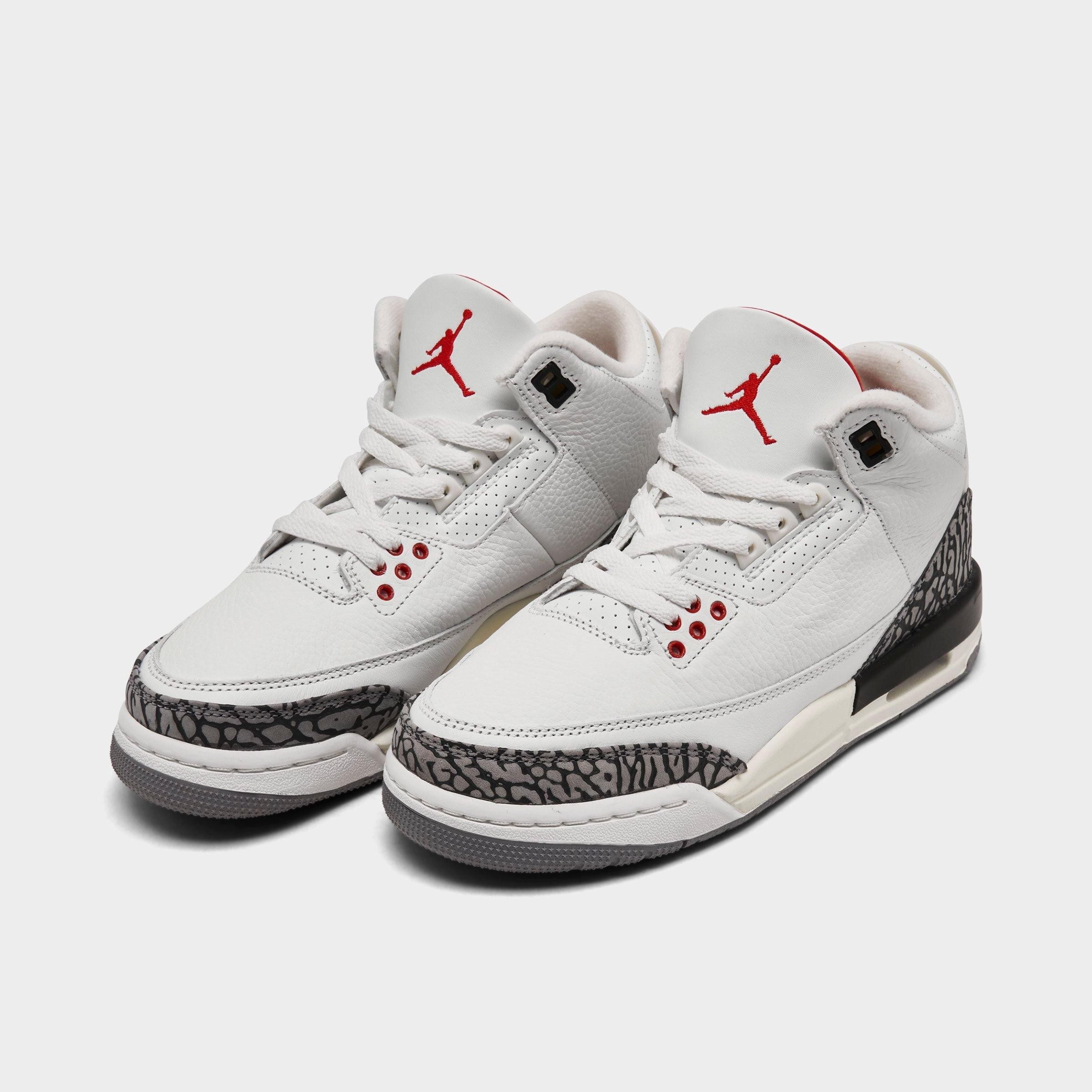 Mejores ofertas e historial de precios de Big Kids' Air Jordan Retro 3