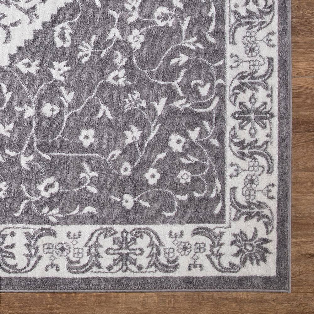 Jefferson Collection Pearl Heriz Gray 5 ft. x 7 ft. Medallion Area Rug